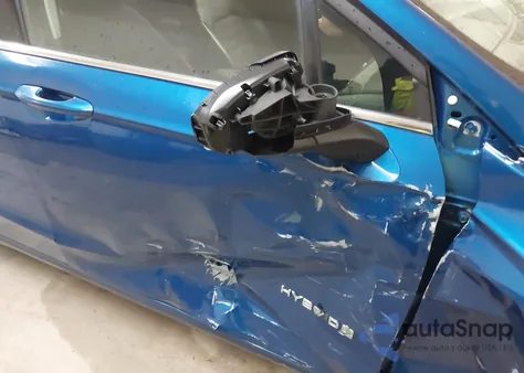 2018 Ford Fusion Hybrid Se z USA, uszkodzony, nr VIN 3FA6P0LU5JR197338